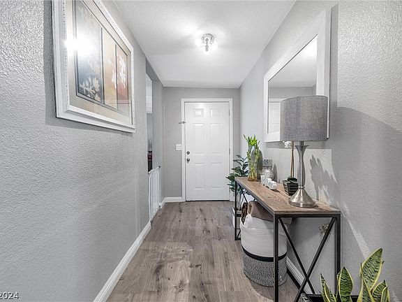 3rd image of 91 Ronald Ln