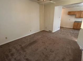 620 W Cottonwood St #620, Freeport, IL 61032