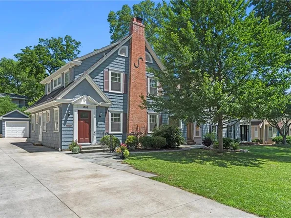 1316 W 50th Ter, Kansas City, MO 64112