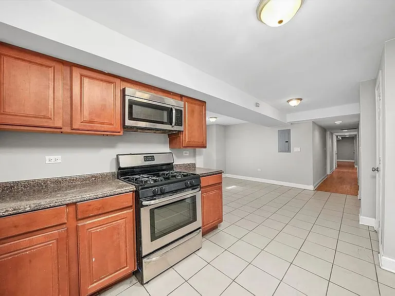 4145 S Michigan Ave #1 — Photo 1