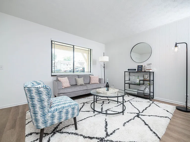 Camelot Apartments — Photo 11