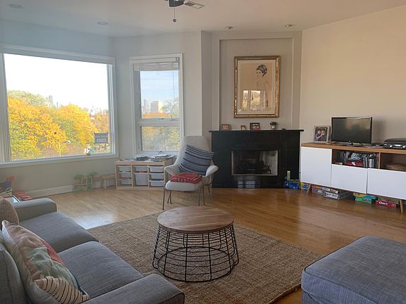 2nd image of 1510 N Damen Ave #4