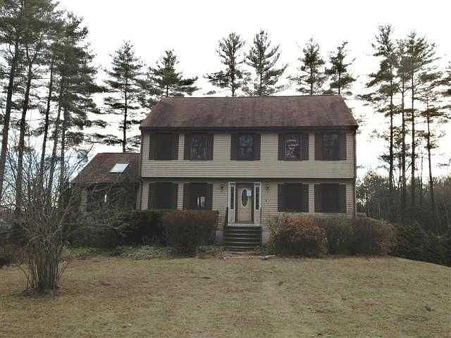 1st image of 8 Applewood Ln