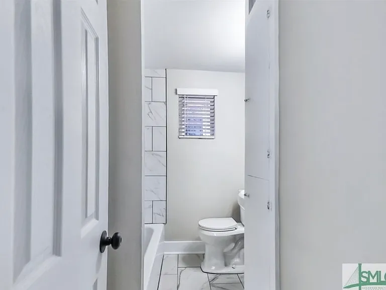 703 W 46th St — Photo 5