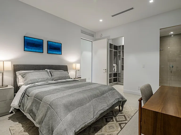 401 Royal Plaza Dr — Photo 51
