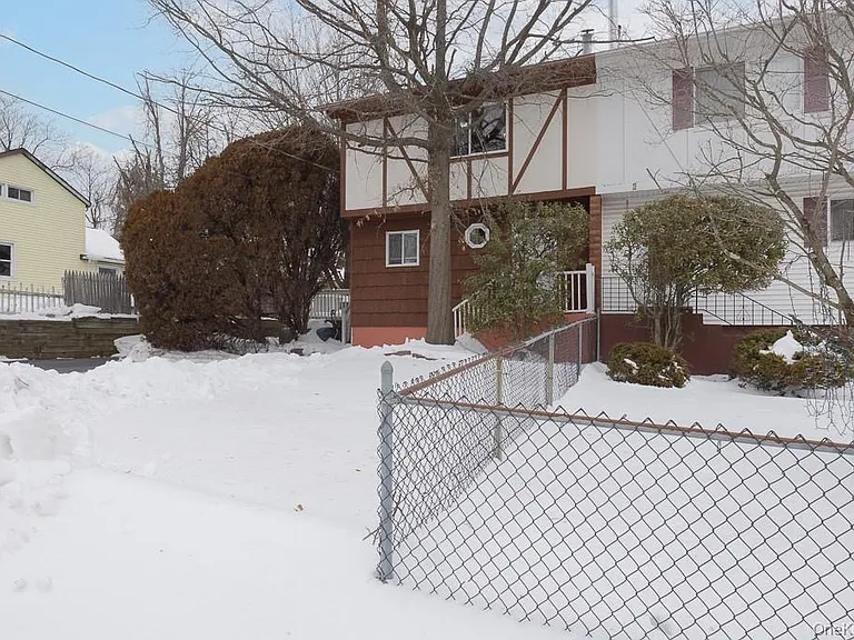 67 Gerow Ave #O — Photo 17