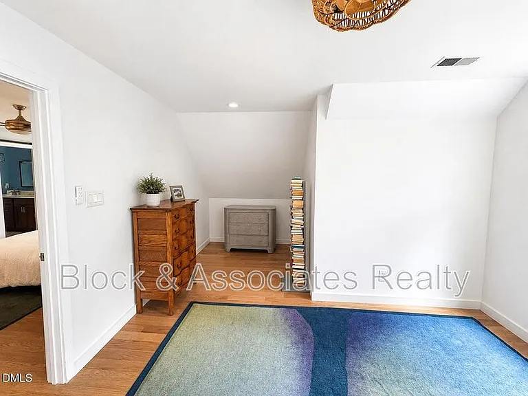 2200 Kilburn Rd — Photo 9