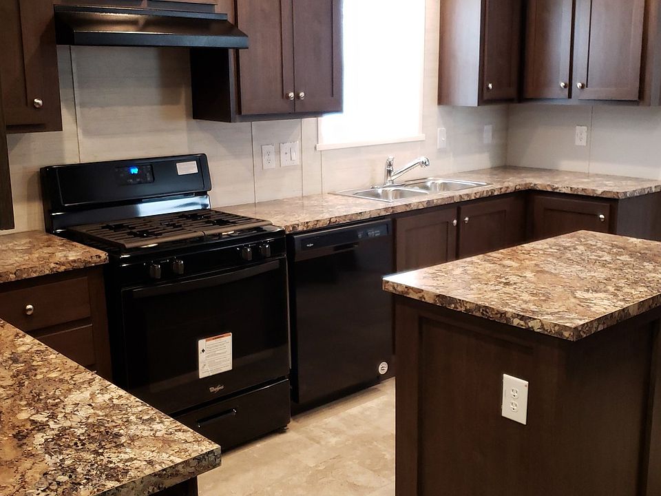 1st image of 516 Courtland Ln #607