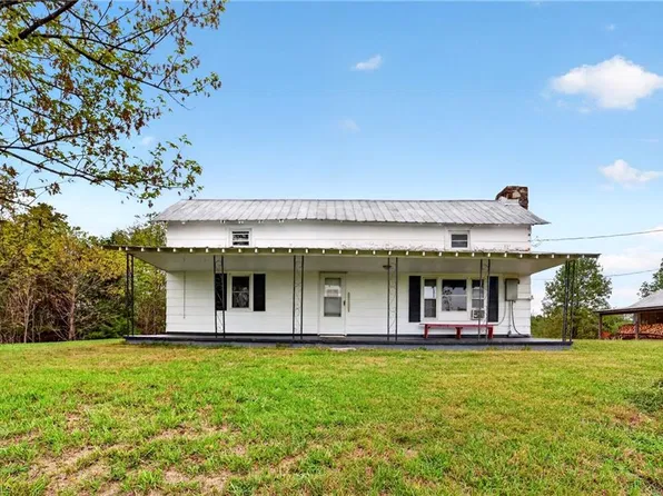 1757 Jewel Rd, Danbury, NC 27016