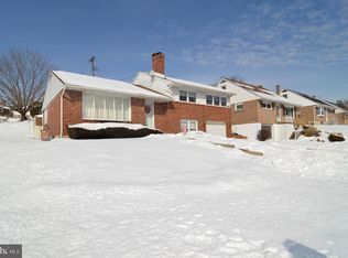 1543 Commonwealth Blvd, Reading, PA 19607