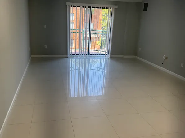 4 Chelsea Pl, Great Neck, NY