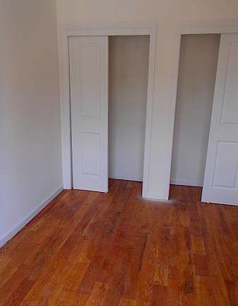 3rd image of 18903 Jamaica Ave #2