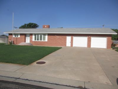407 Cherry Ave, Oakley, KS, 67748