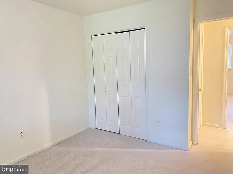 6802 Dina Leigh Ct — Photo 31