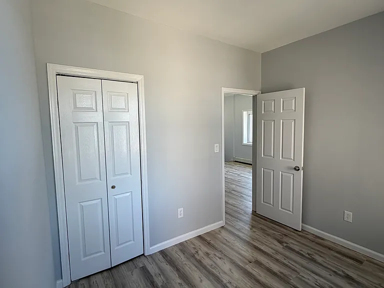 87 Macarthur Ave #2 — Photo 13
