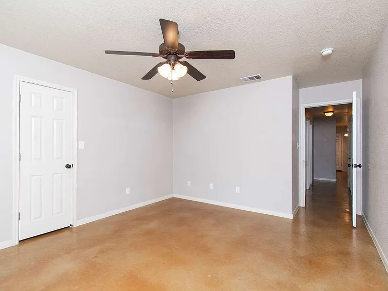 4409 Brutus Ln #B — Photo 16