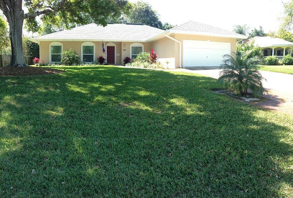 1st image of 750 Tallahassee Dr NE
