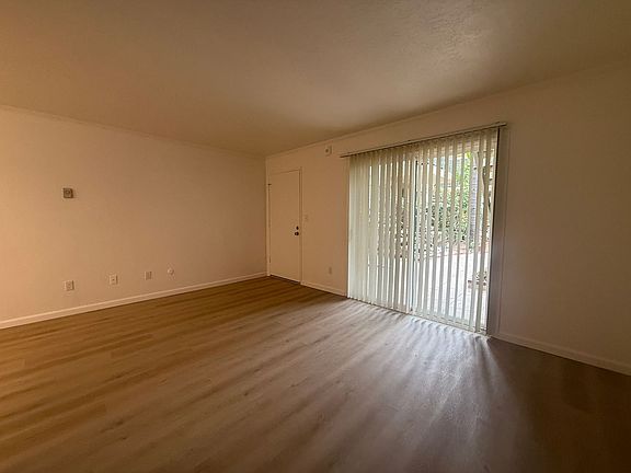 2nd image of 3914 Center St #5