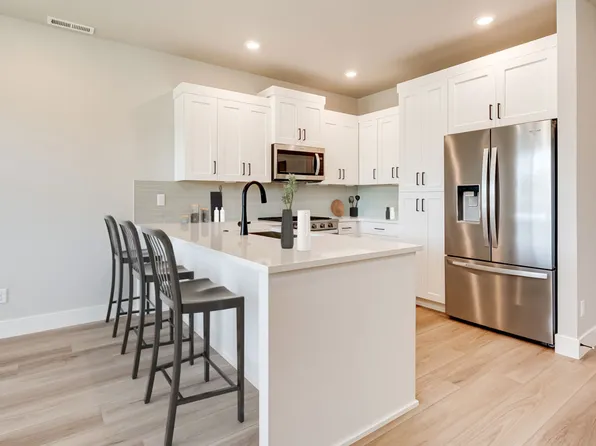 4236 SE Century Blvd, Hillsboro, OR 97123