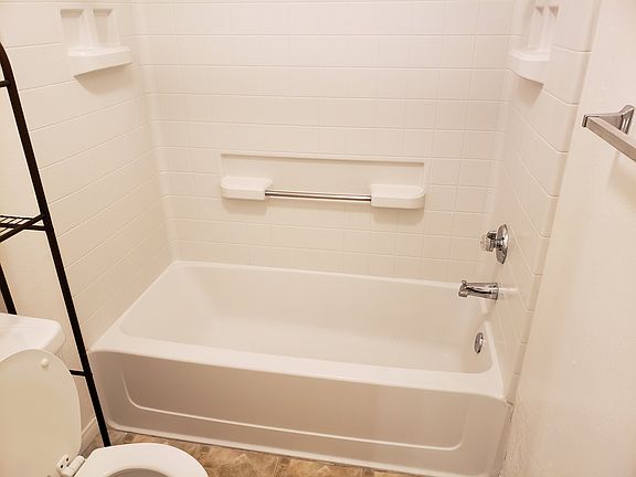 5th image of 3508 Paseo De Los Americanos Unit 84