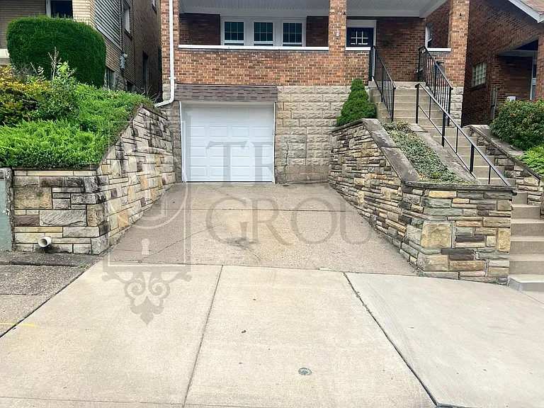 145 Catskill Ave — Photo 4