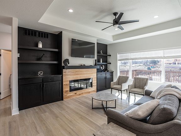 4th image of 7036 Lake Ridge Ave