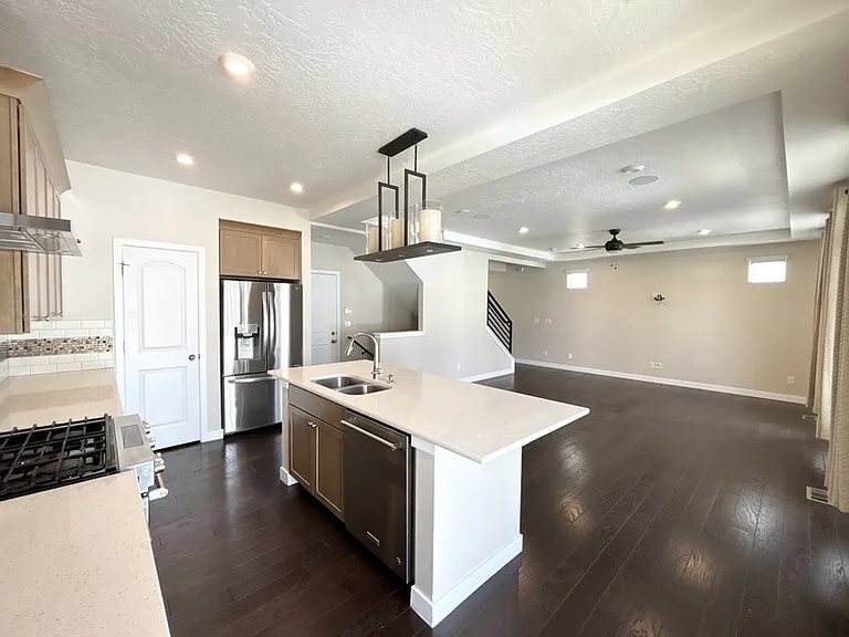 2676 N Heston Park — Photo 5