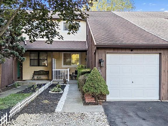 Garage+driveway