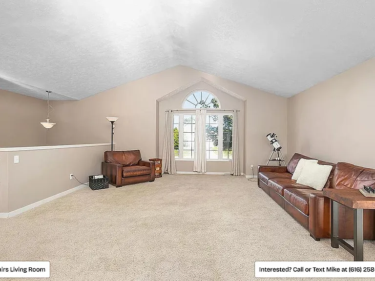 968 Sunrise Ln NW — Photo 2