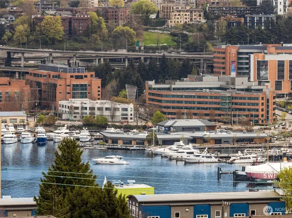 1240 5th Avenue N #201, Seattle, WA 98109