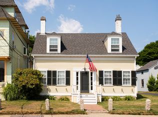 438 York St, York, ME 03909