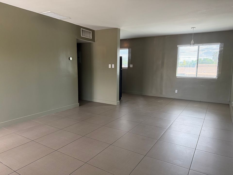 1st image of 1231 E Thomas Rd #12
