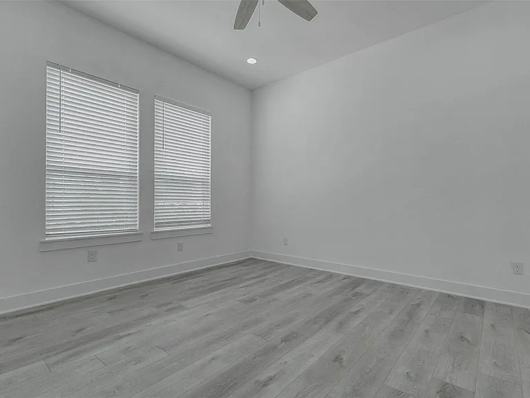 5705 Elysium St — Photo 18