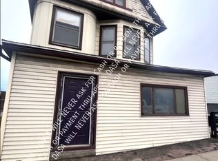 84 Leddy St, Buffalo, NY 14210