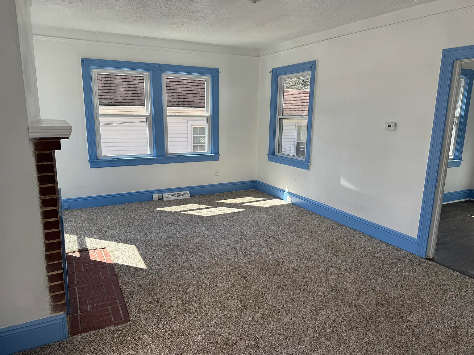 2 bed, 1.0 bath, 875 sqft, $914 — Photo 3