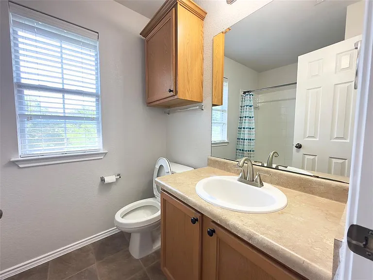 513 Rolling Oak Dr — Photo 20