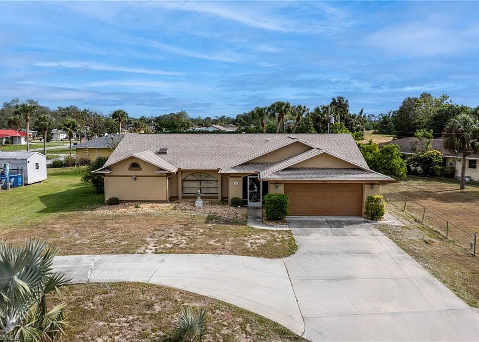 Babes Lehigh Acres