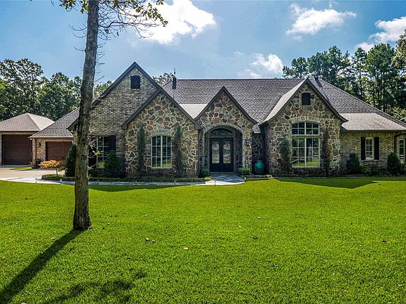 2nd image of 15030 Canopy Oaks Dr
