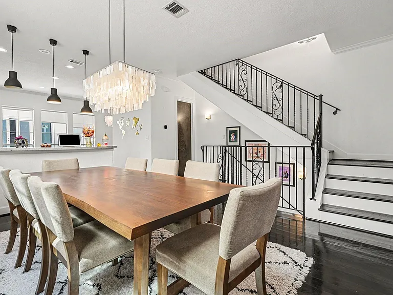 906 Patterson St — Photo 12