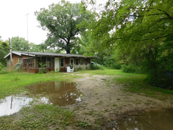 2126 Monroe Ave, Moscow, IA 52760