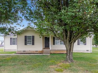 2826 Henderson Ln, Murfreesboro, TN 37130