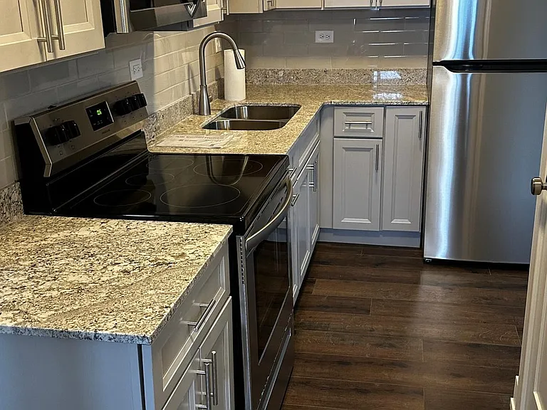 8133 Ogden Ave #6 — Photo 9