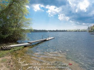 9 Shamrock Cir, Wareham, MA 02571
