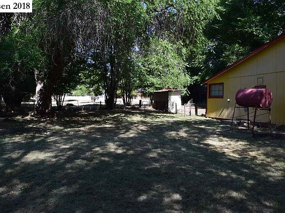2nd image of 420 Russell Ave