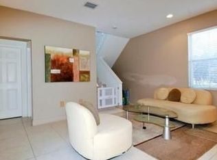 1115 Canella Ln, Hollywood, FL 33019