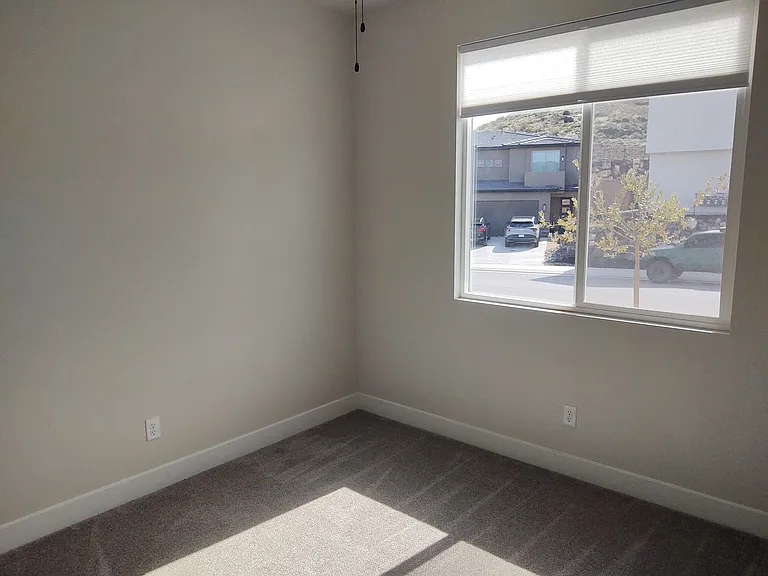 2118 W 380 S — Photo 17