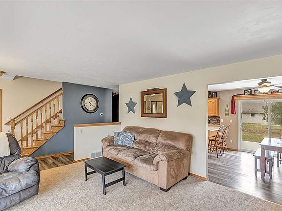 4th image of 3124 Woodland Reserve Ln