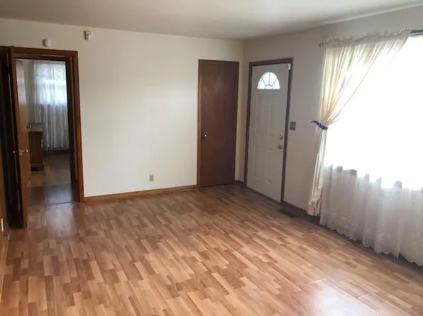 1231 Rossview Rd, Clarksville, TN 37043