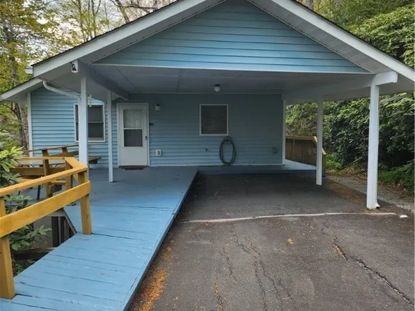 61 River Loop, Newland, NC 28657