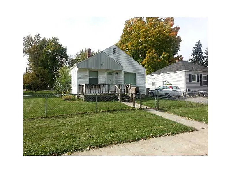 1406 N Kenmore Rd photo 1